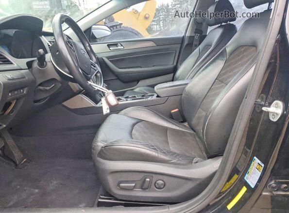 5NPE34AF5HH510561 2017 HYUNDAI SONATA Black Вид салону спереду