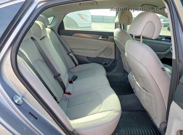 5NPE34AF8GH264328 2016 HYUNDAI SONATA Gray Vista de los asientos traseros