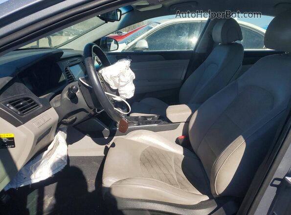 5NPE34AF8GH340694 2016 HYUNDAI SONATA Silver Вид салону спереду