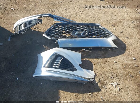 5NPE34AFXJH704668 2018 HYUNDAI SONATA Silver ხელსაწყოთა პანელის ხედი