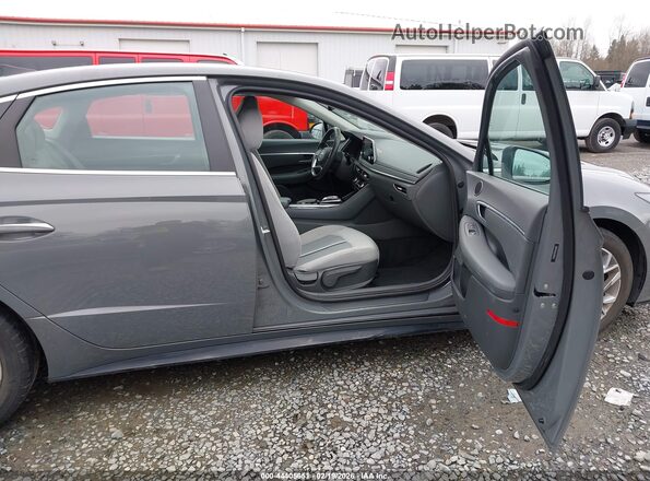 5NPEF4JA5LH041623 2020 HYUNDAI SONATA Gray Front interior view