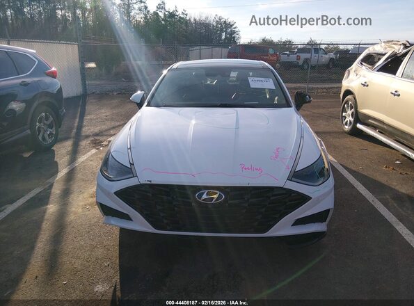 5NPEH4J24MH076917 2021 HYUNDAI SONATA White Vista del cuadro de instrumentos