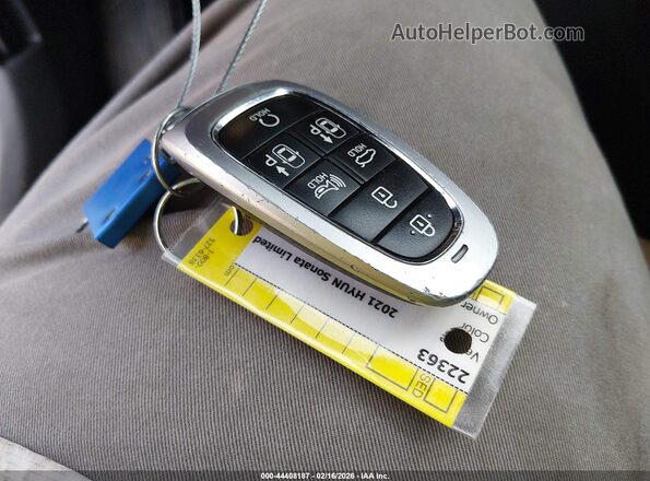 5NPEH4J24MH076917 2021 HYUNDAI SONATA White Vista del salpicadero