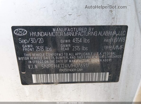 5NPEH4J24MH076917 2021 HYUNDAI SONATA White Vista del compartimento del motor