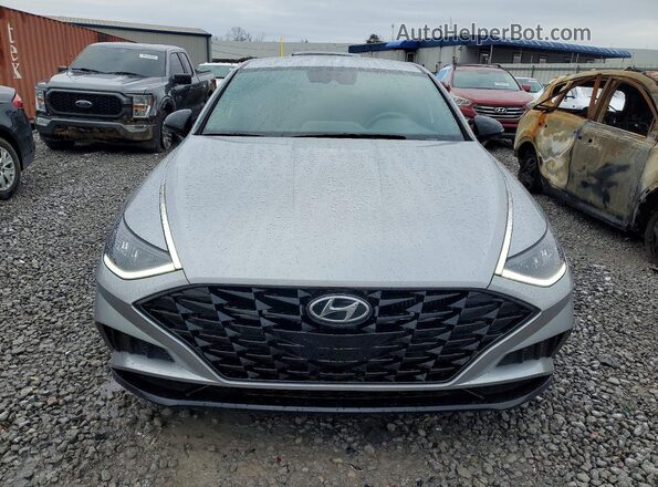 5NPEJ4J28MH086323 2021 HYUNDAI SONATA Silver Front view