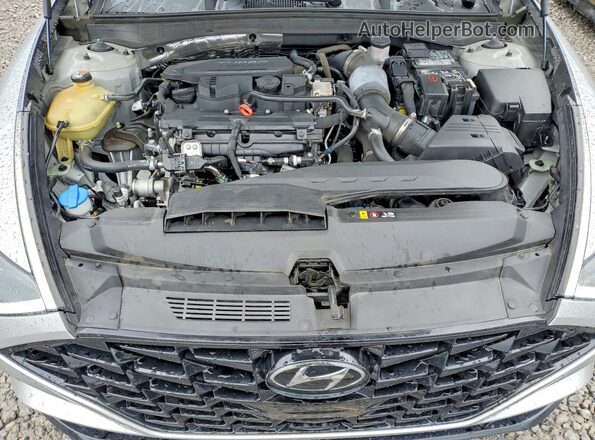 5NPEJ4J28MH086323 2021 HYUNDAI SONATA Silver Rear interior view