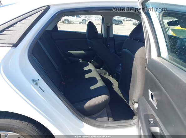 5NPLL4AG9NH084420 2022 HYUNDAI ELANTRA White VIN კოდის სტიკერის ხედი