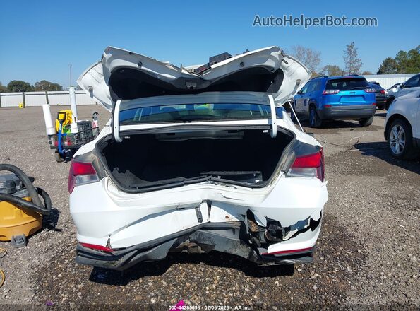 5NPLL4AG9NH084420 2022 HYUNDAI ELANTRA White 