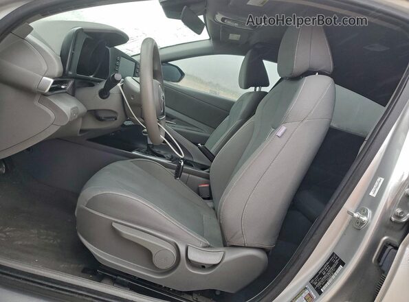 5NPLM4AG0MH037501 2021 HYUNDAI ELANTRA Silver Սալոնի դիմացի տեսք