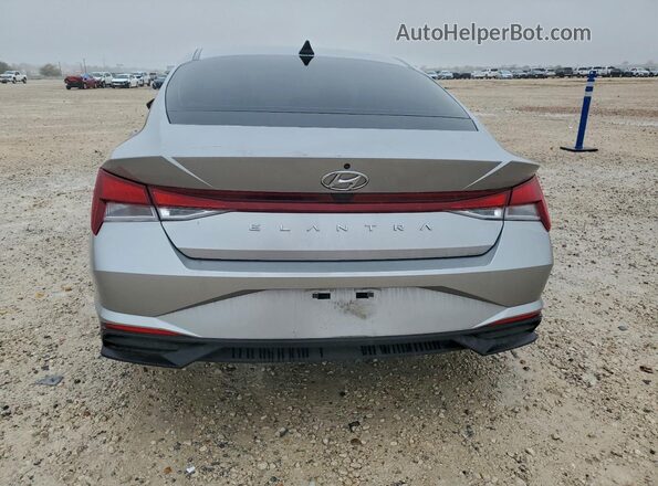 5NPLM4AG0MH037501 2021 HYUNDAI ELANTRA Silver Հետևի տեսք