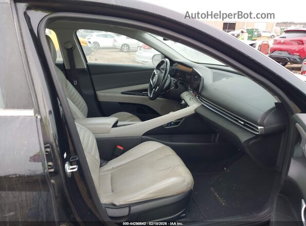 5NPLP4AG4NH059610 2022 HYUNDAI ELANTRA Black Widok wnętrza z przodu