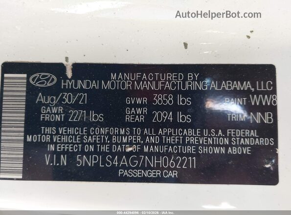 5NPLS4AG7NH062211 2022 HYUNDAI ELANTRA White Widok komory silnika