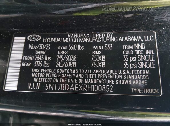 5NTJBDAEXRH100852 2024 HYUNDAI SANTA CRUZ Black ძრავის განყოფილების ხედი
