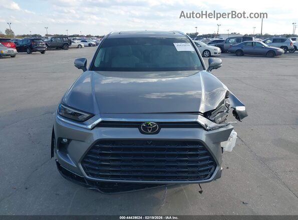 5TDAAAA56TS038478 2026 TOYOTA LIMITED Gray უკანა სალონის ხედი