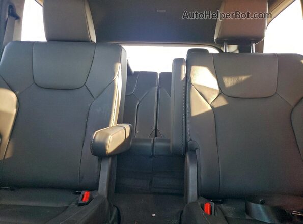 5TDAAAA67SS016108 2025 LEXUS TX White Vista de los asientos traseros