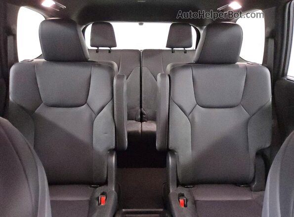 5TDABAB60SS014714 2025 LEXUS TX Silver Widok tylnych siedzeń