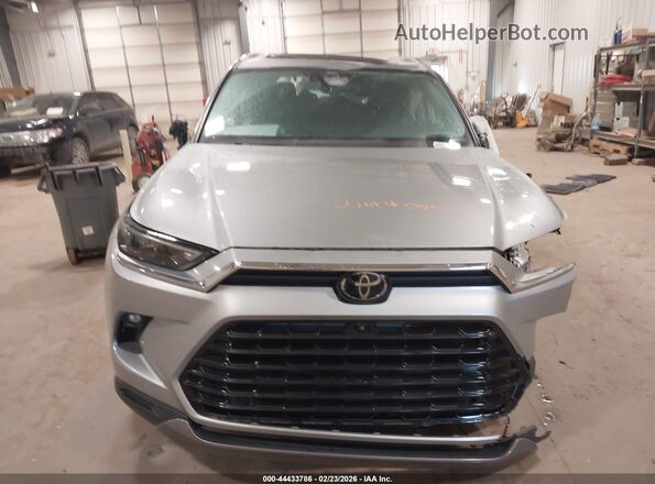 5TDACAB54RS023544 2024 TOYOTA LIMITED Silver ხელსაწყოთა პანელის ხედი