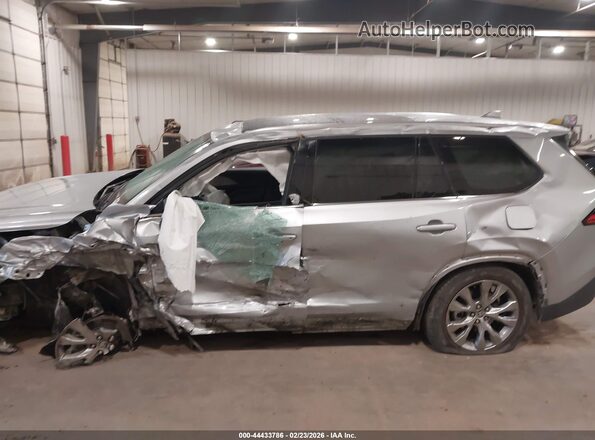 5TDACAB54RS023544 2024 TOYOTA LIMITED Silver სალონის 360-გრადუსიანი ხედი
