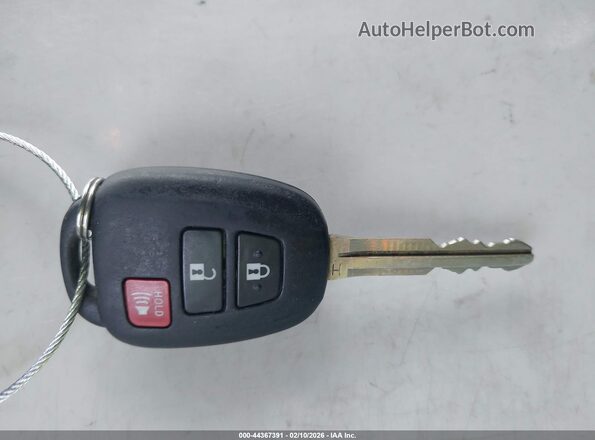 5TDBZRFH9KS972471 2019 TOYOTA LE Blue წინა პანელის ხედი