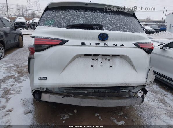 5TDCRKEC2PS155593 2023 TOYOTA SIENNA Белый Вид спереди