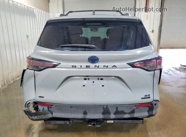 5TDCSKFC1RS145871 2024 TOYOTA SIENNA Gray Вид ззаду