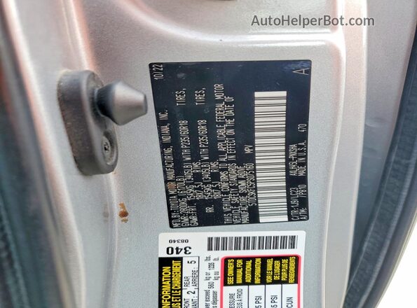 5TDCSKFC5PS075160 2023 TOYOTA SIENNA Silver ძრავის განყოფილების ხედი