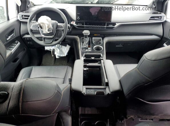 5TDCSKFC6SS218691 2025 TOYOTA SIENNA Black Vista del salpicadero