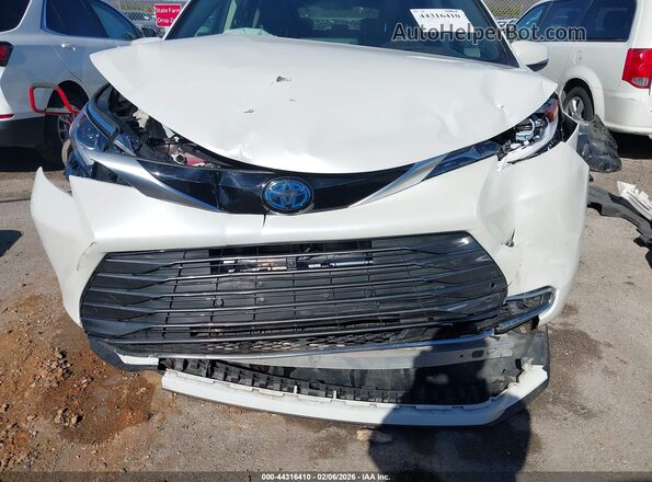5TDESKFC5MS028618 2021 TOYOTA SIENNA White Դիմացի տեսք