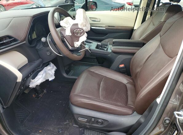 5TDESKFC6RS112809 2024 TOYOTA LIMITED Charcoal წინა სალონის ხედი