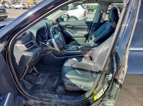 5TDGZRAH4LS000131 2020 TOYOTA LE Черный 