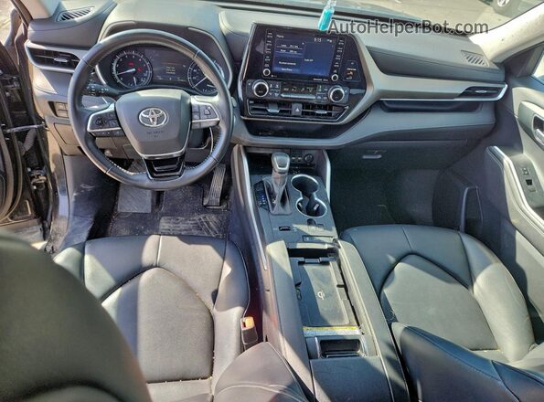 5TDGZRAH4LS000131 2020 TOYOTA LE Черный 