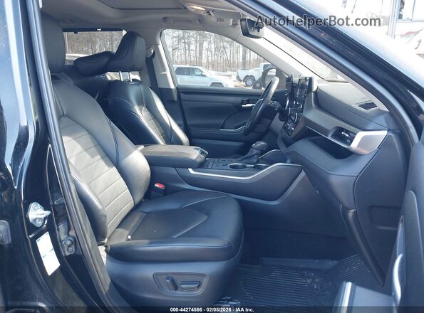 5TDHZRBH9LS523003 2020 TOYOTA LE Black Front interior view