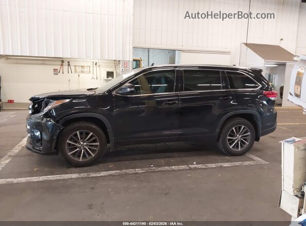 5TDJZRFH1JS828083 2018 TOYOTA LE Black Панорамний вид салону 360°