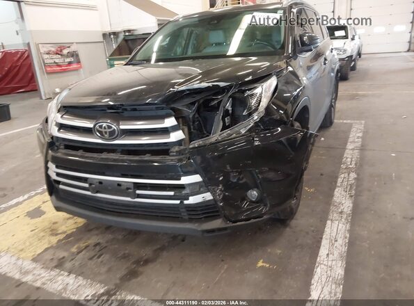 5TDJZRFH1JS828083 2018 TOYOTA LE Black Вид спереду