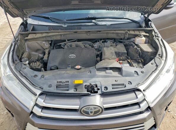 5TDJZRFH3KS957041 2019 TOYOTA HIGHLANDER Gray Vista del compartimento del motor