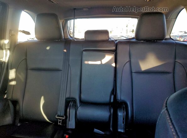 5TDJZRFH8KS718696 2019 TOYOTA HIGHLANDER Black Widok tylnych siedzeń