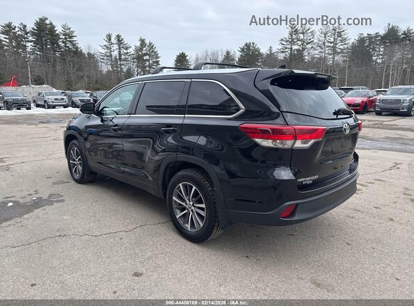 5TDJZRFH8KS950263 2019 TOYOTA LE Черный 