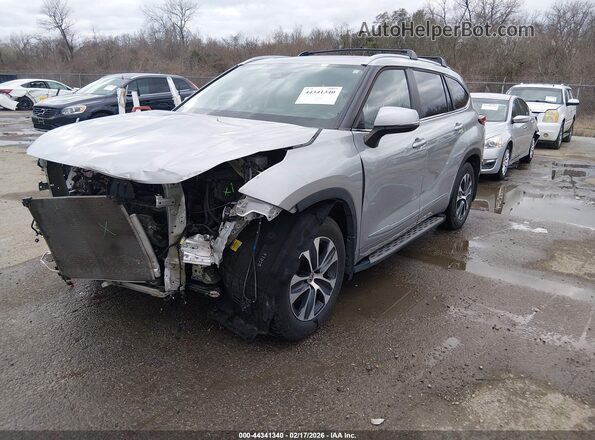 5TDKDRAH2PS520522 2023 TOYOTA LE Silver 