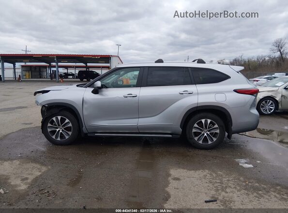 5TDKDRAH2PS520522 2023 TOYOTA LE Silver 