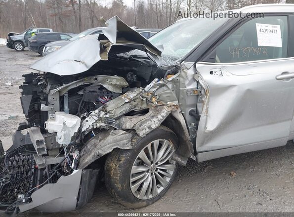 5TDKDRBH7SS582554 2025 TOYOTA HIGHLANDER Silver Դիմացի տեսք
