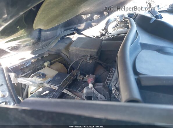 5TDKZ3DC3HS796725 2017 TOYOTA LE Black Vista trasera