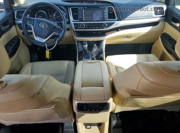 5TDKZRFH3HS525529 2017 TOYOTA HIGHLANDER Black Widok deski rozdzielczej