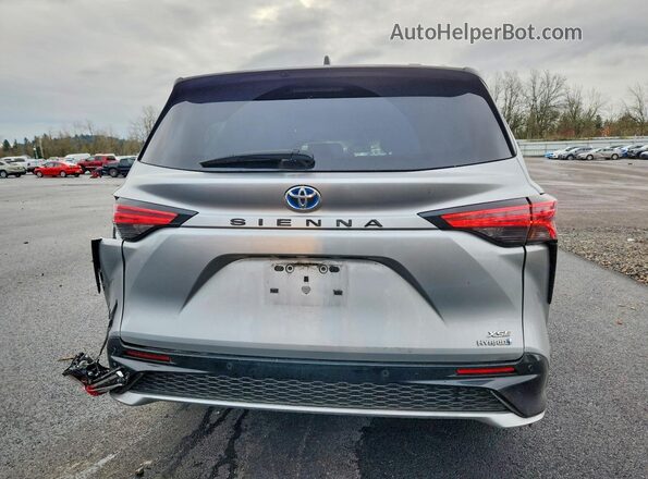 5TDXRKEC0PS170434 2023 TOYOTA SIENNA Silver Rear view