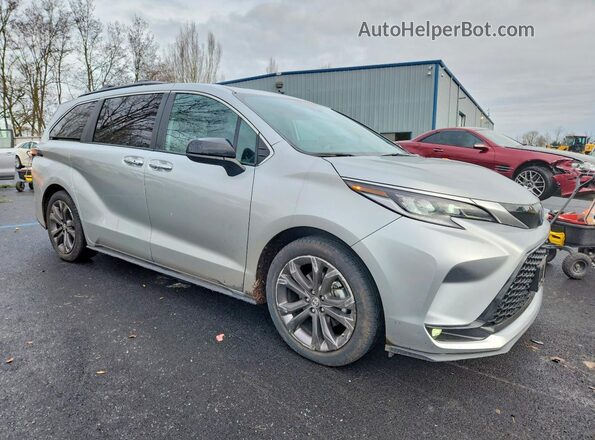 5TDXRKEC0PS170434 2023 TOYOTA SIENNA Silver Front right