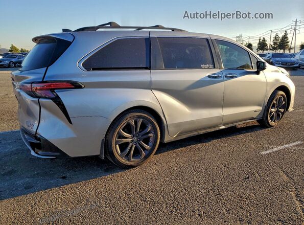 5TDXRKEC7MS043627 2021 TOYOTA SIENNA Silver Tył prawy