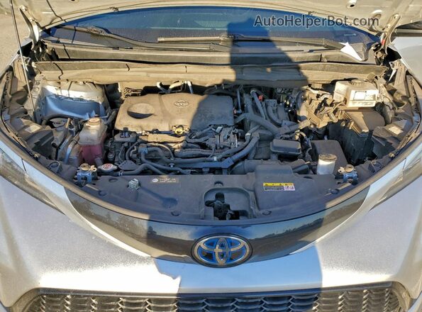 5TDXRKEC7MS043627 2021 TOYOTA SIENNA Silver Widok komory silnika