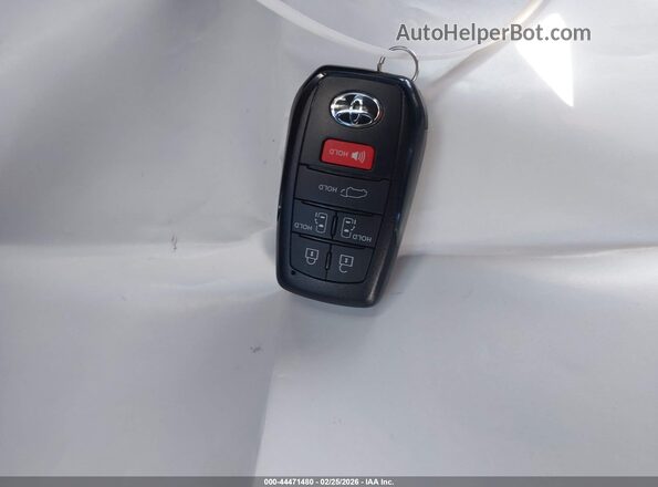 5TDXRKEC9TS297239 2026 TOYOTA SIENNA White Առջևի վահանակի տեսք