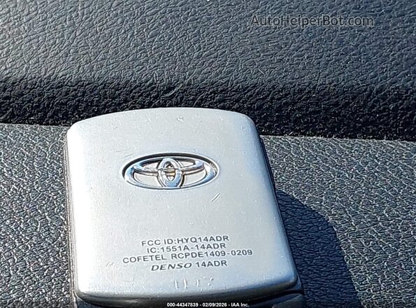 5TDYK3DC4GS746672 2016 TOYOTA LE Silver Vista del salpicadero