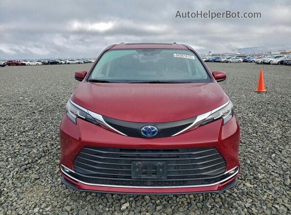 5TDYRKEC5NS125636 2022 TOYOTA SIENNA Red Widok z przodu