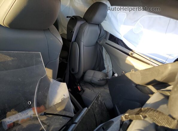5TDYRKEC8NS124738 2022 TOYOTA LE Gray Вид задньої частини салону